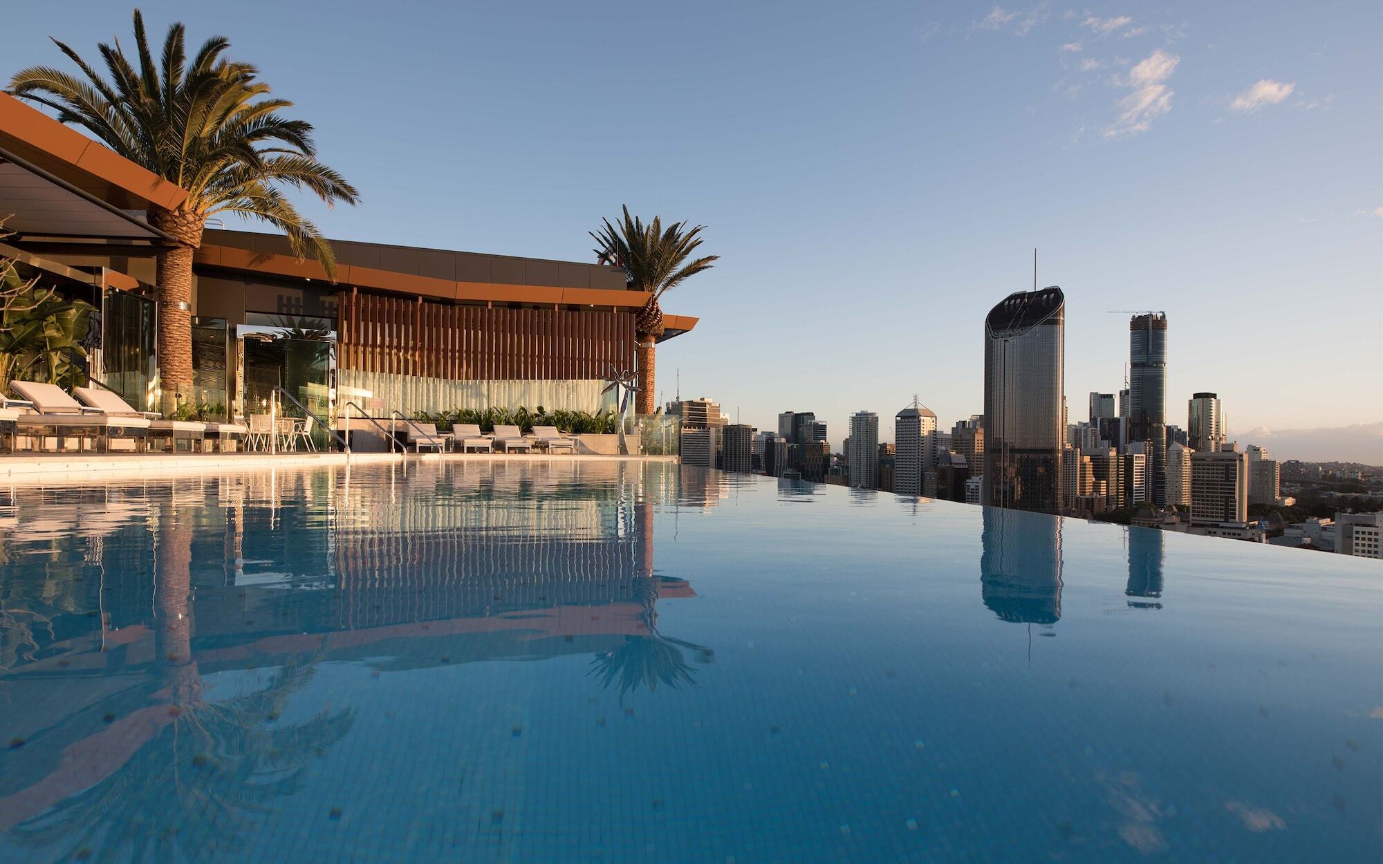 Emporium Hotel South Bank Brisbane Exterior foto The pool at the Emporium Hotel South Bank